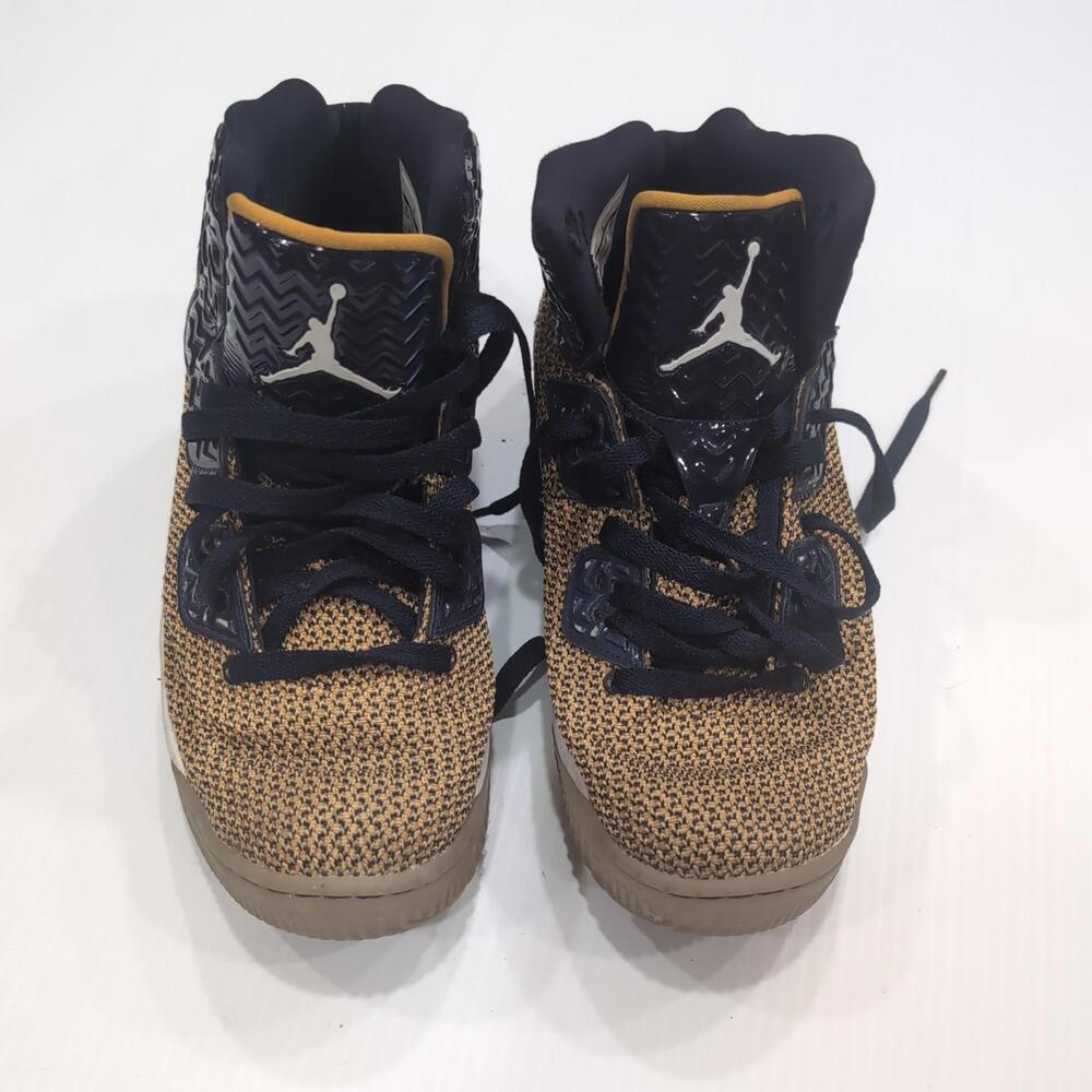 Size 9  Jordan Air Spike Forty Gold Dunk From Above 2015